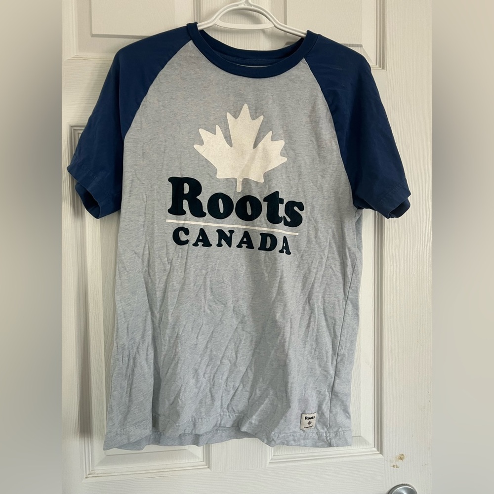 Roots tshirt